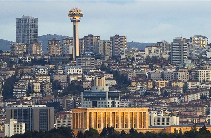 konseytr's tweet photo. Ankara'da altyapı çöktü;

- Trafik krizi başladı 
- Bir haftadır su kesintisi yaşanıyor
- Metroda sık sık arıza meydana geliyor. https://t.co/u66dG5kf2i