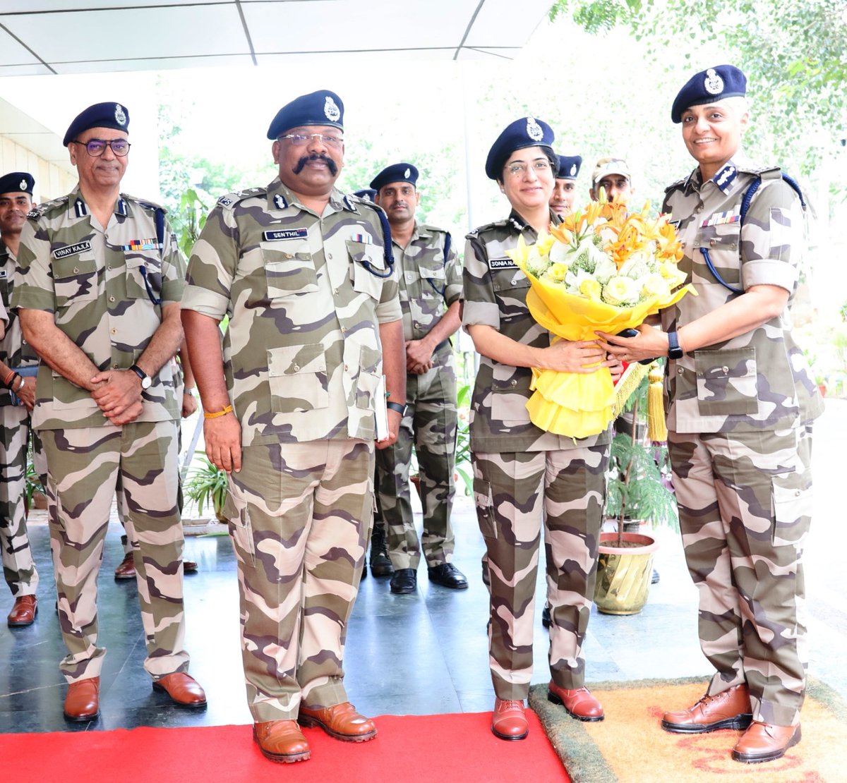 CISFHQrs's tweet photo. Smt. Binita Thakur, IPS (RJ:1996) assumed the charge of Additional Director General (ADG), Airport Sector, CISF.
#Leadership #ChargeAssumption #ServiceToNation #Dedication #NationFirst #Integrity #Commitment #Honour #Respect #ShieldOfSecurity
@HMOIndia
@PIB_India
@mygovindia
@DDNewslive
@CISFAirport
