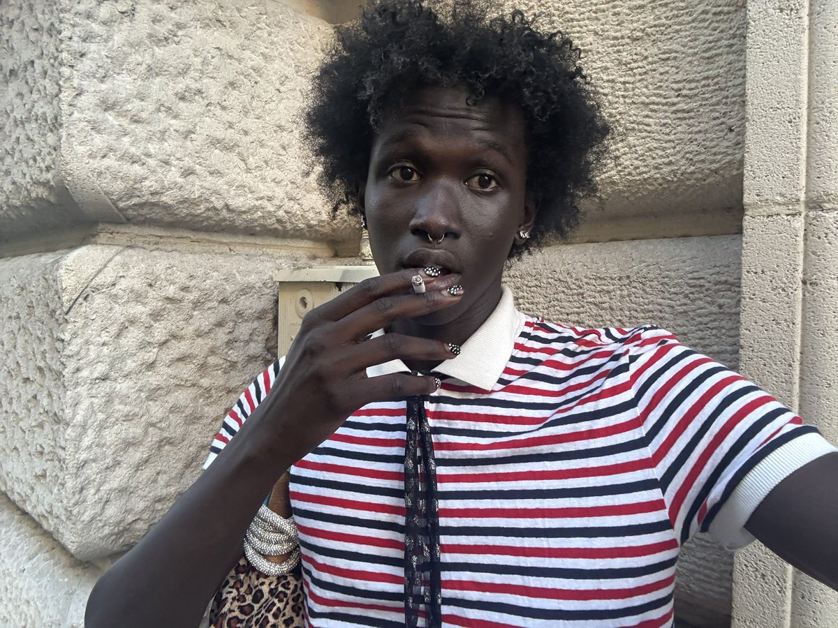 peezy* tweet media