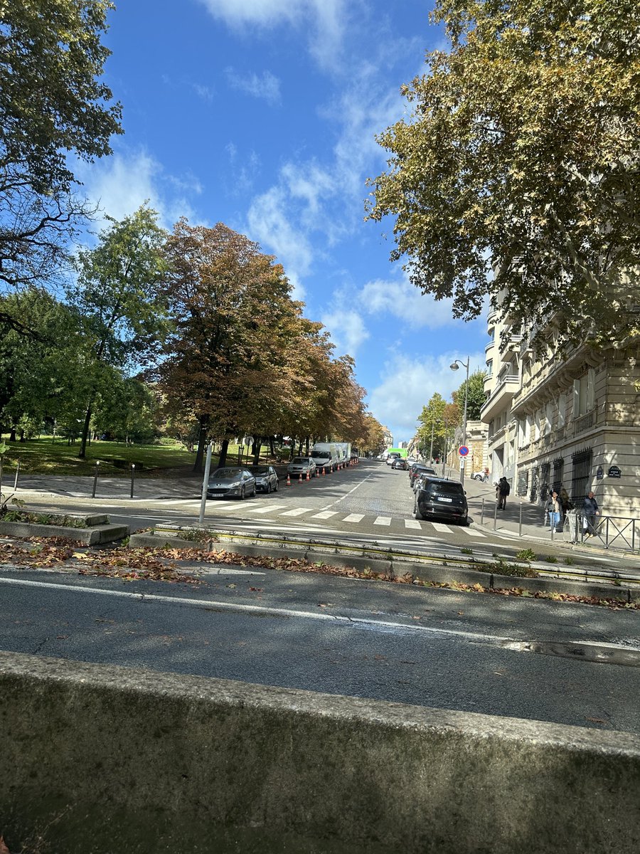 Ghostlyyv's tweet photo. Paris I’m in you https://t.co/ZXIIsruKJk