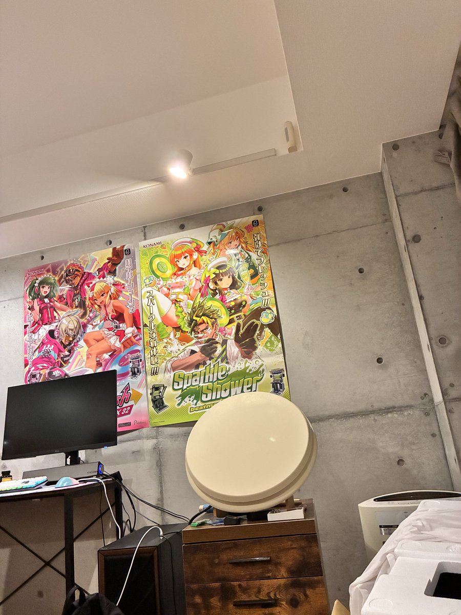 faxson100's tweet photo. オタクHOUSEとして、徐々に完成してきている。 https://t.co/QUuh62jJ1Y