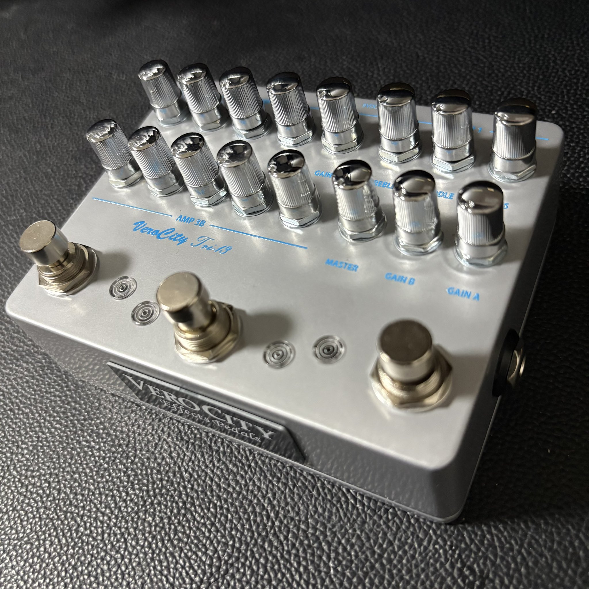 VEROCITY Effects TRI-3 Hughes&Kettner VeroCity Effects Pedals