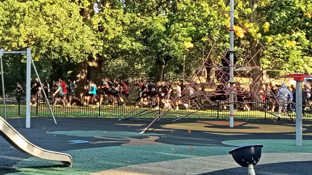 Well done to all 769 parkrunners and parkwalkers who braved strong winds to complete another free 5k in Chelmsford's central parks. Big thanks to all 54 of our great volunteers, including pacers. Event #601 results are now processed. #loveparkrun <a href="/ActiveEssex/">ActiveEssex</a> <a href="/ChelmsCouncil/">Chelmsford City Council</a>