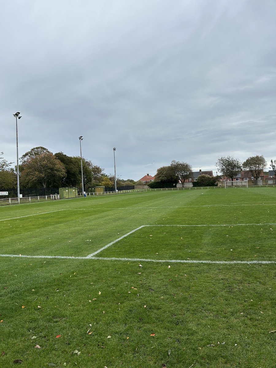 Storm Amy has tried her best 🌧️💨 but the pitch is in perfect condition and ready for today’s game 🆚 Barnard Castle. 

1.30pm KO, tea hut open get yourselves along before Man UTD vs Sunderland.