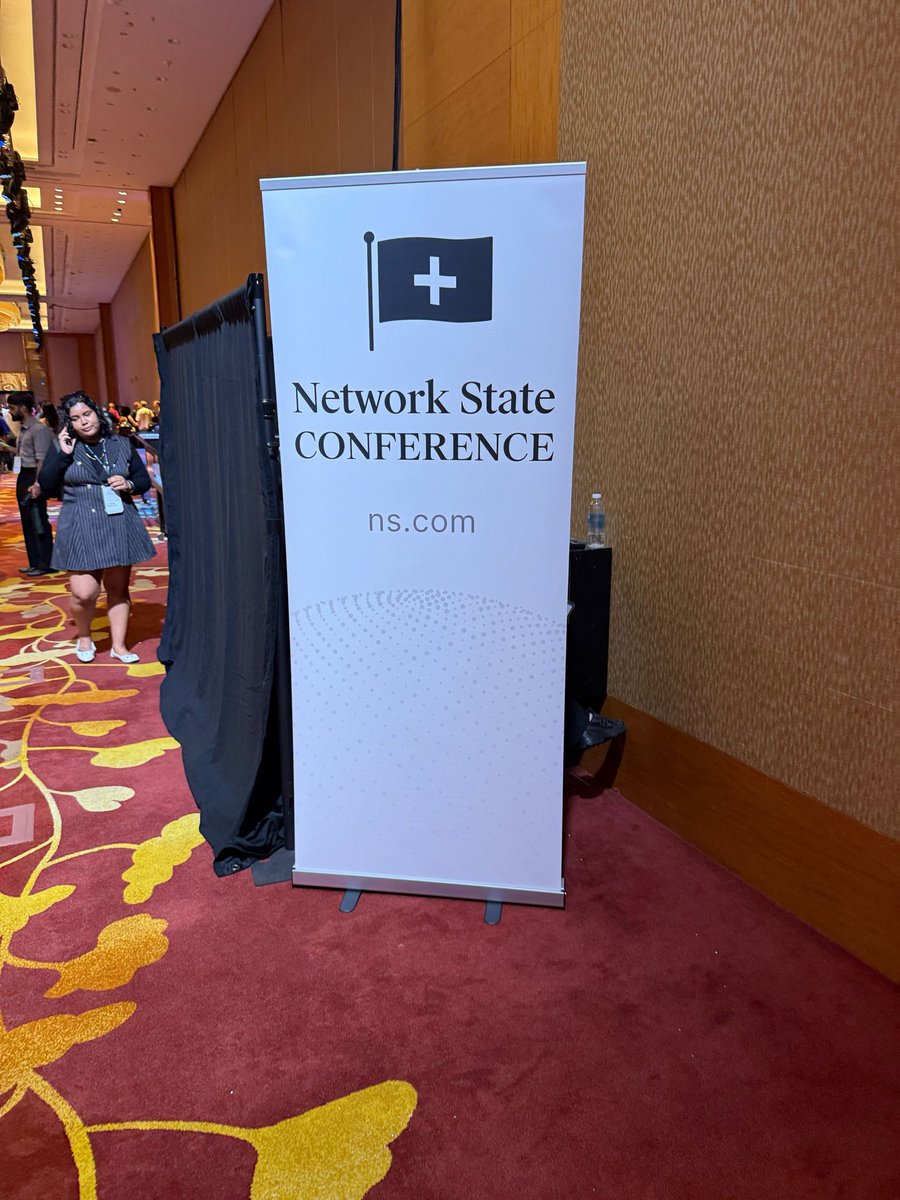 bsx_labs's tweet image. Token2049 is one of the standout events for Web3. 🔥

We’re thrilled to be part of the conversations and to connect with partners here. The booths and forums at Token2049 have given attendees a real taste of what Web3 is all about.

Big thanks to everyone who connected with us…