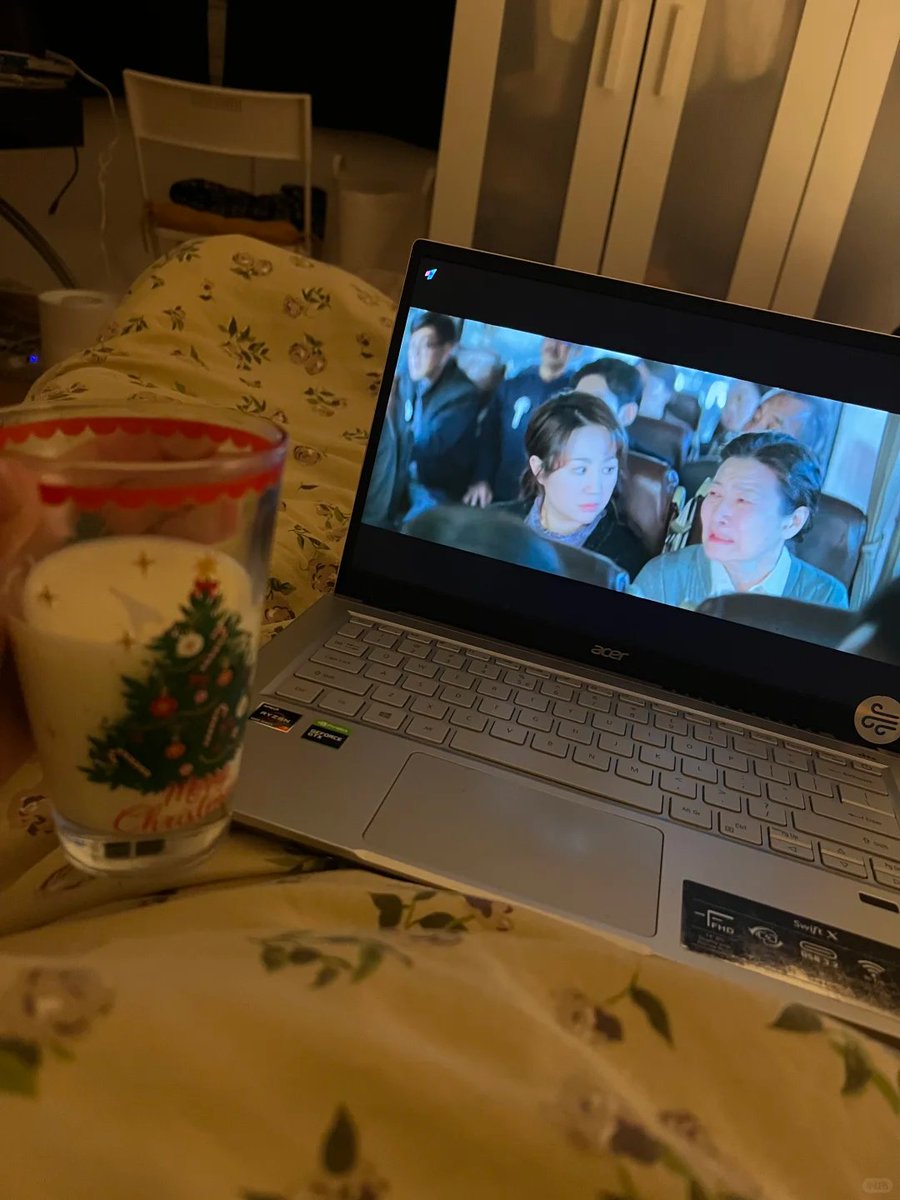 elrkw35653853's tweet image. 一日の終わりにテレビをつけて、少しの幸せタイム🌙🍵
#夜リラックス #おうち時間 #ドラマ好き