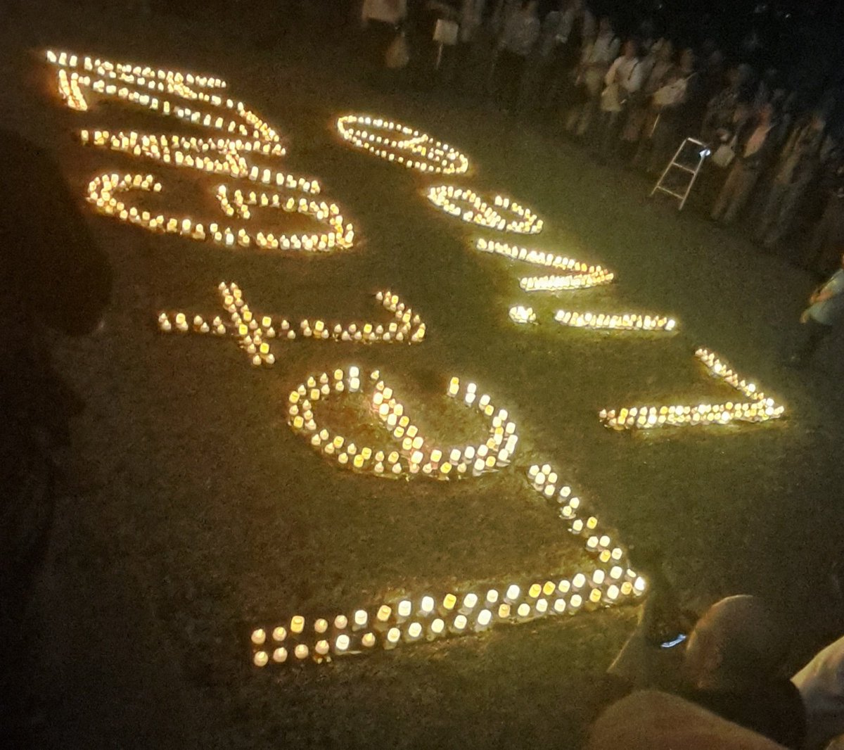 akina311's tweet photo. 増上寺でのキャンドル🕯️アクションに参加中です。
https://t.co/kBTFuLCuS8

#Gaza #ガザ #停戦を食料を今すぐに https://t.co/gvHs7bGX8l