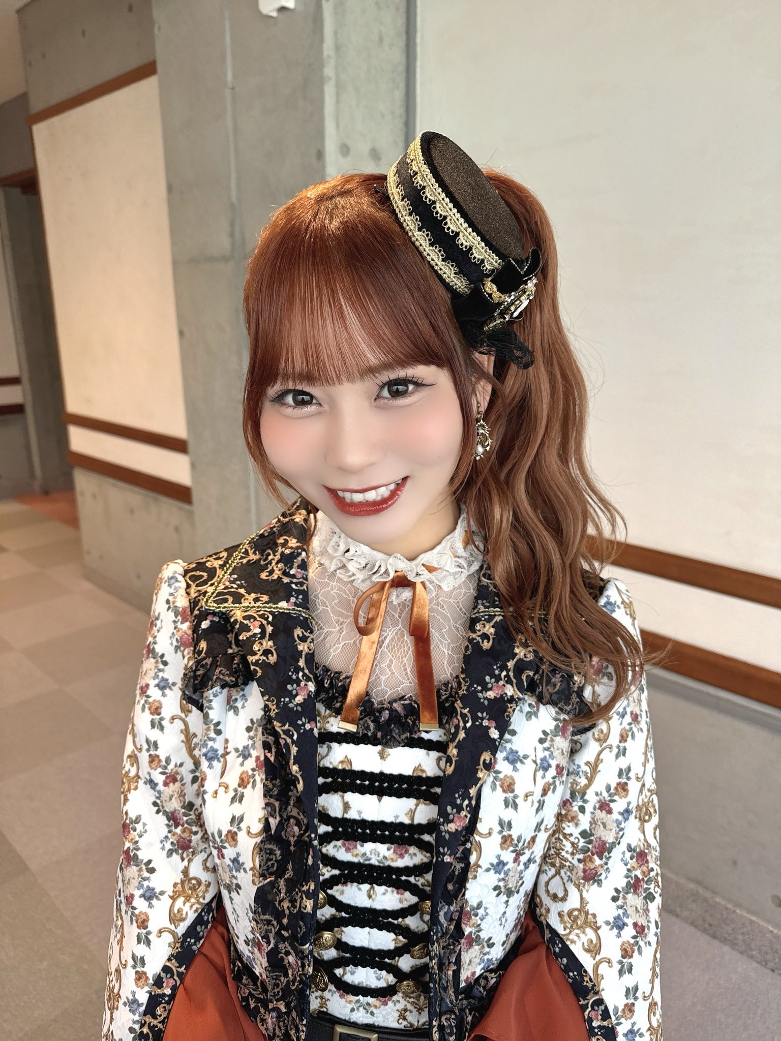 大場花菜　7周年衣装　チュウ直筆サイン 大場花菜 7周年衣装 チュウ直筆サイン