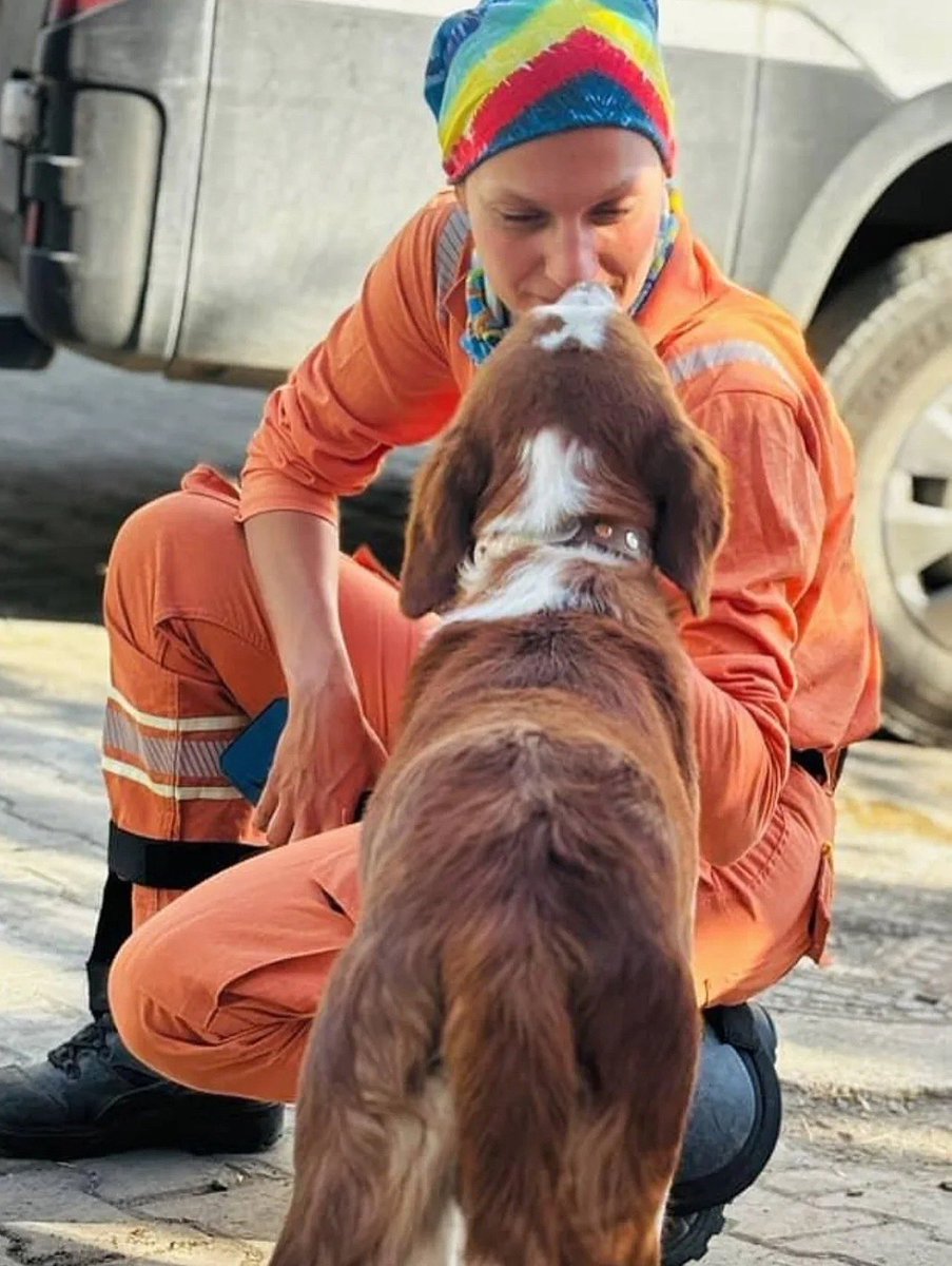 NESAR_SAR's tweet photo. 🐾 Dünya Hayvanları Koruma Günü ❤️
Hayatı birlikte paylaşıyoruz.
Dostlarımızın daima yanındayız.
#4Ekim
#WorldAnimalProtection https://t.co/R3yLL5hz67