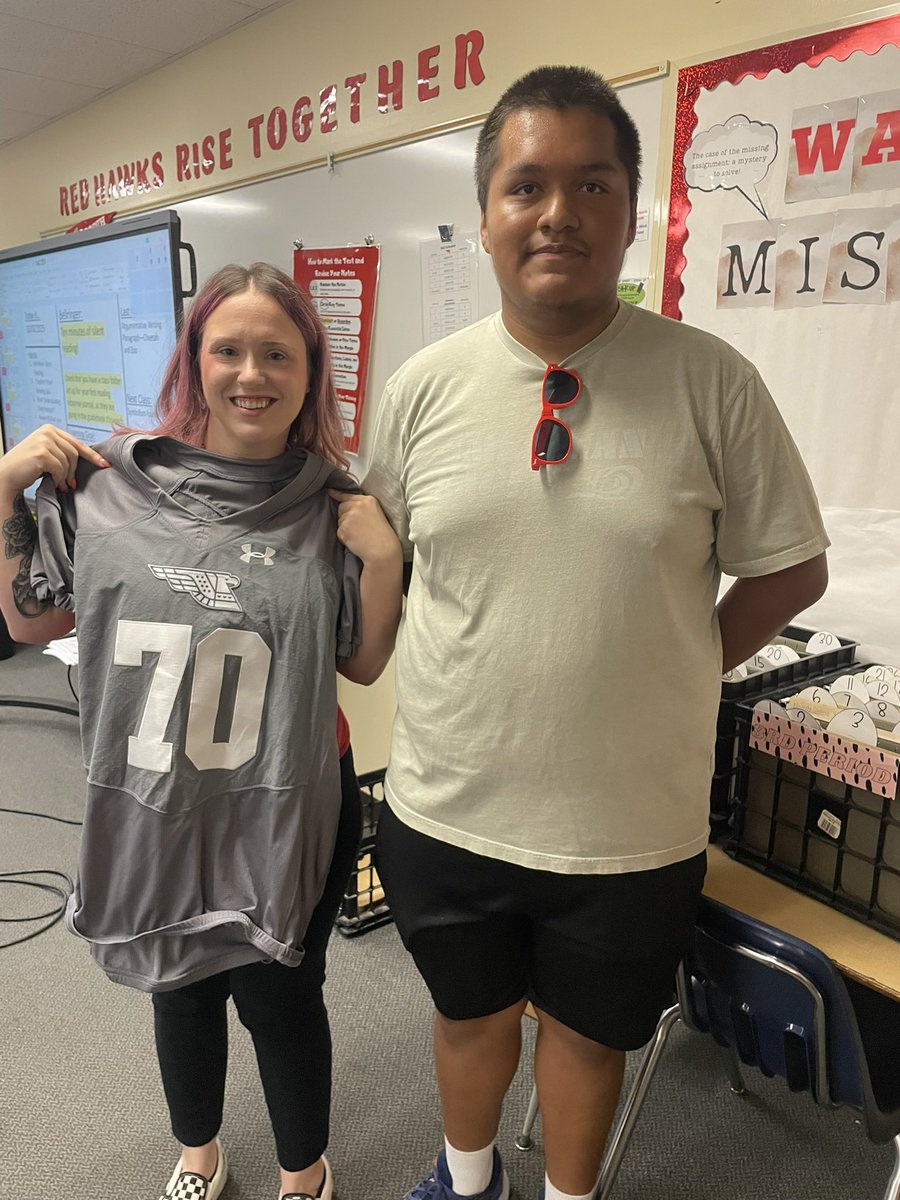 FootballWNHS's tweet image. 7pm kickoff at Nothwest against South. Come out and support. Our teachers of impact this week are Stephanie Dean, Andrea Gruber, Elizabeth Pierce and Laura Chase. Thank you for all you do!!! @WichitaNorth259