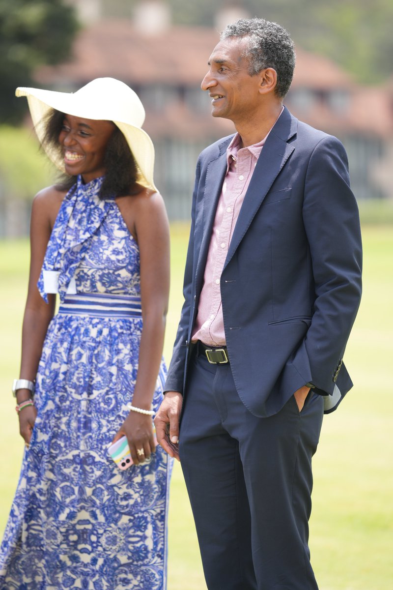 StrathU's tweet photo. What to expect:
🎤 Nzioka Waita on stage.
🏆Alumni of the Year Awards.
🎶Meryl Paige + DJ Saint Africa setting the vibe.
🍸Cocktails under Windsor skies.
One day. One family. Infinite memories.
#SUAlumni #StrathmoreConnect #ReliveStrathmore #AlumniConnect https://t.co/HujWKtwu4I