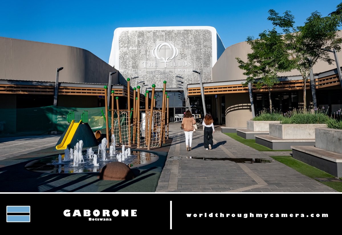 TheWorldCamera's tweet photo. 🇧🇼 Gaborone, Botswana
The Fields Mall in Gaborone. A perfect way to spend a Sunday afternoon.
#Gaborone #Botswana #FieldsMall #Shopping https://t.co/1GuY7KvLuF