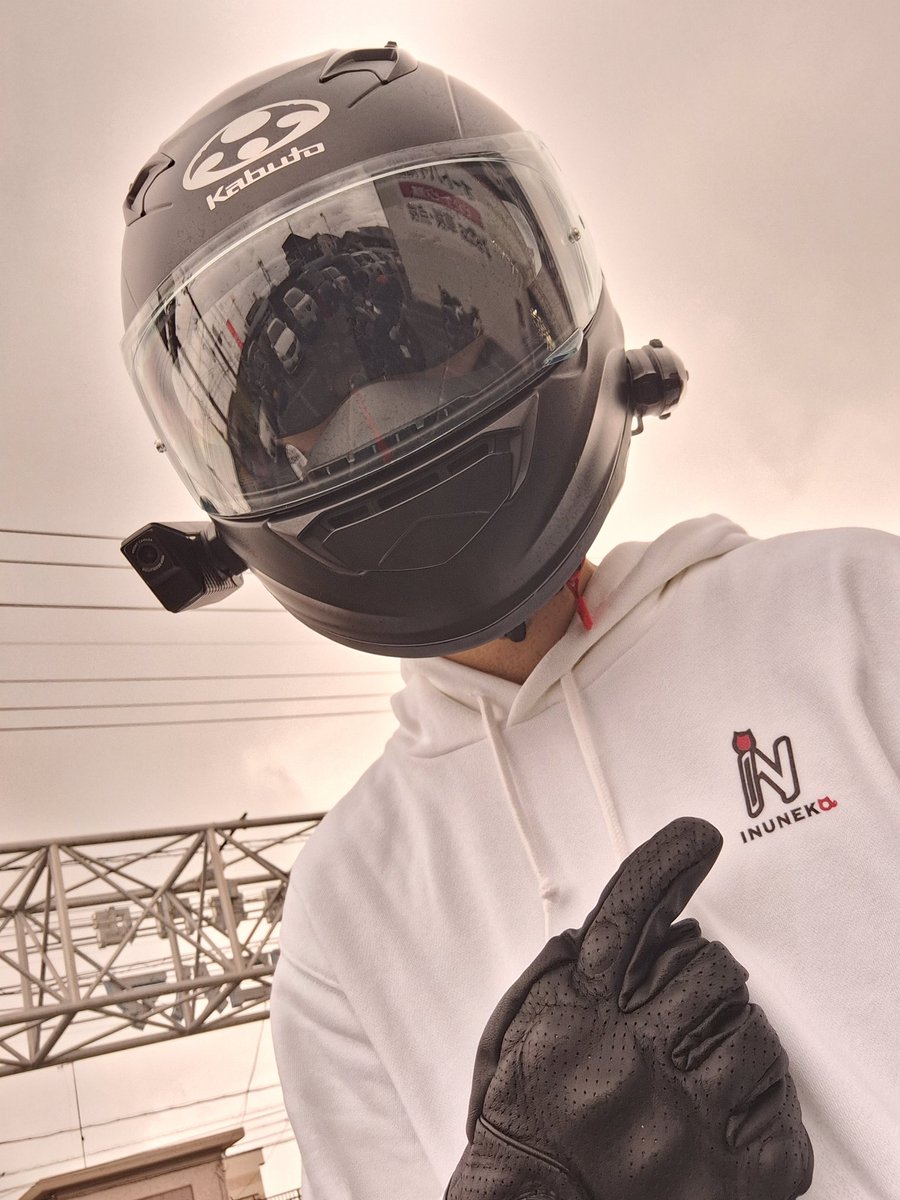 RGj0lFrlOrWZJBX's tweet image. 今日はいぬねこさんのグッズと共にバイクで走ってきました！
 #いぬねこ  #いぬねこさん