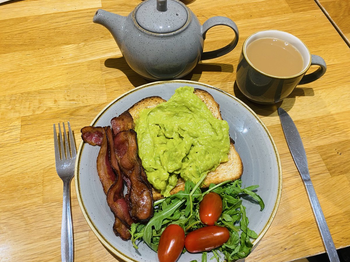 Feels like you get more tea in an M&amp;S café teapot compared to a Waitrose teapot because the M&amp;S cups are smaller