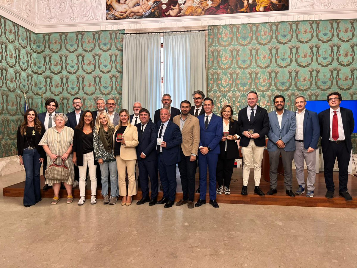 #Anciregionali 

Il Coordinamento dei Presidenti e dei Segretari e Direttori delle Anci regionali si è dato appuntamento in Sicilia.