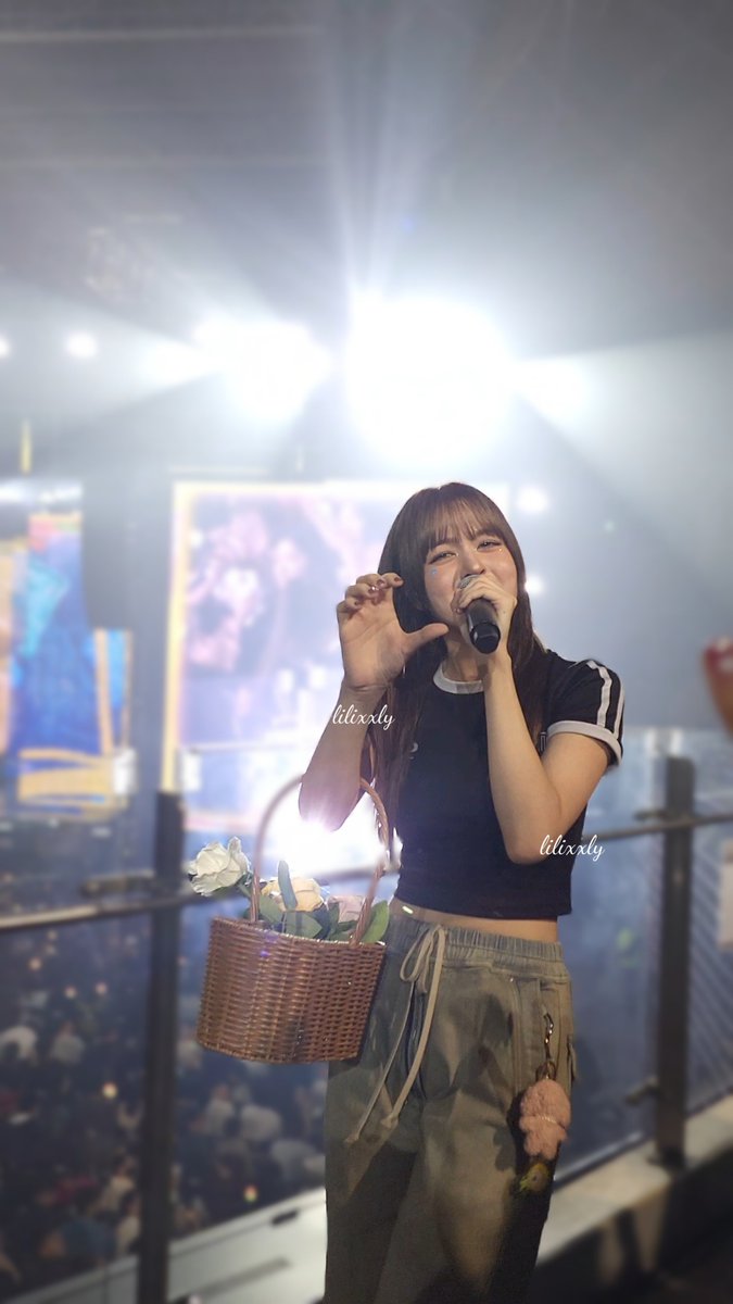 lilixxly's tweet photo. ♡1004♡🪽

천사의 날에 내앞에 나타난 아기천사💙🪽

#LILY #릴리 #릴리의버블모험 https://t.co/Givdlsm53e