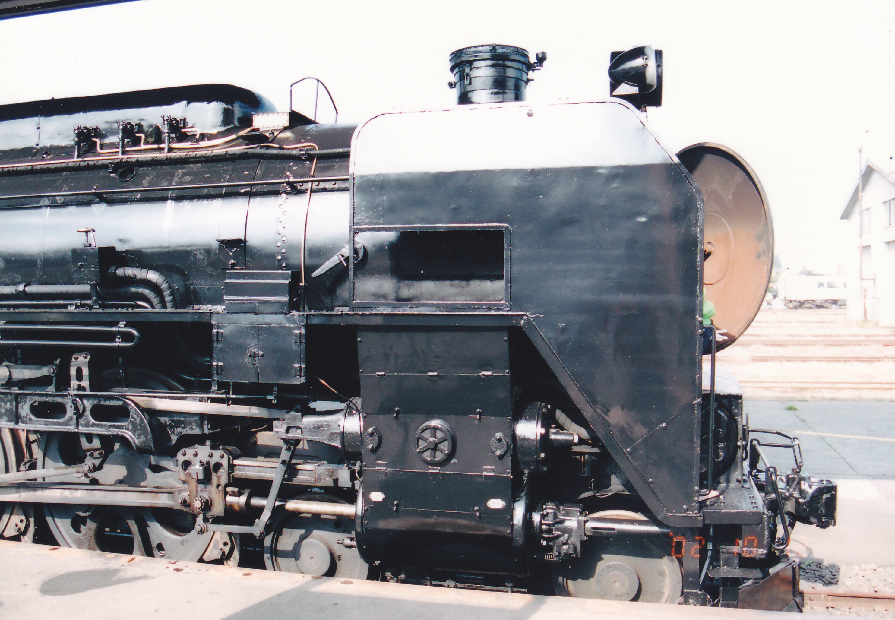 当時物貴重品 門司鐵道局小倉工場員一同　ライフル 犬 ハンター 銅像　約20kg 当時物貴重品 門司鐵道局小倉工場員一同 ライフル 犬 ハンター