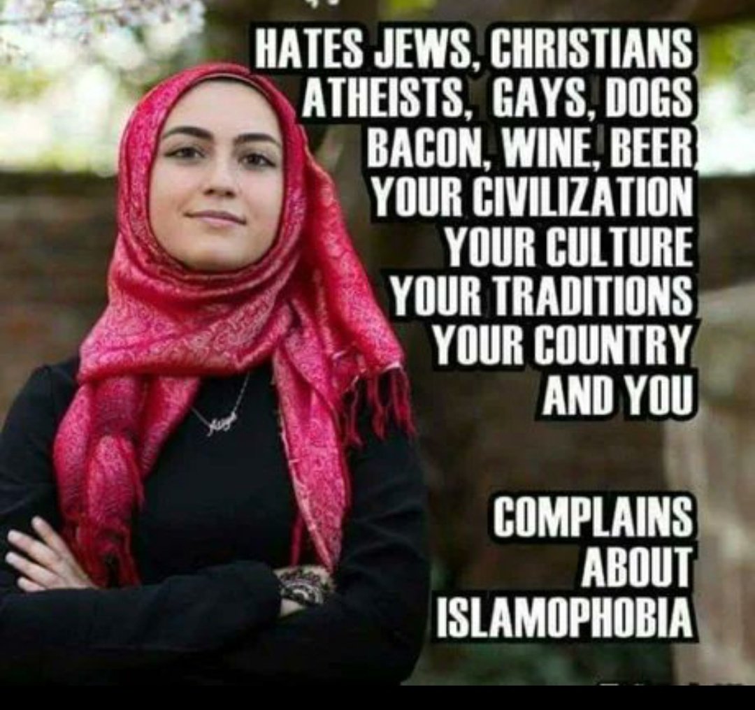 Emilia__writes's tweet image. Pattern is similar