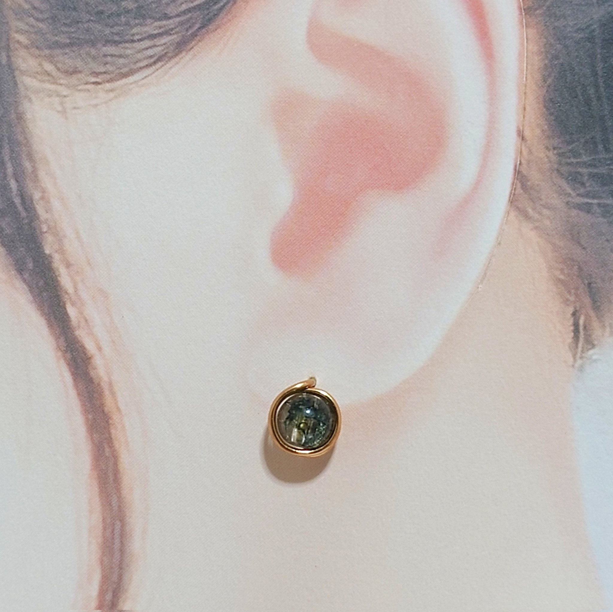 1点作品☆大粒枠ブルーグリーンクォーツピアス　イヤリングに変更可能☺︎ 1点作品☆大粒枠ブルーグリーンクォーツピアス イヤリングに変更