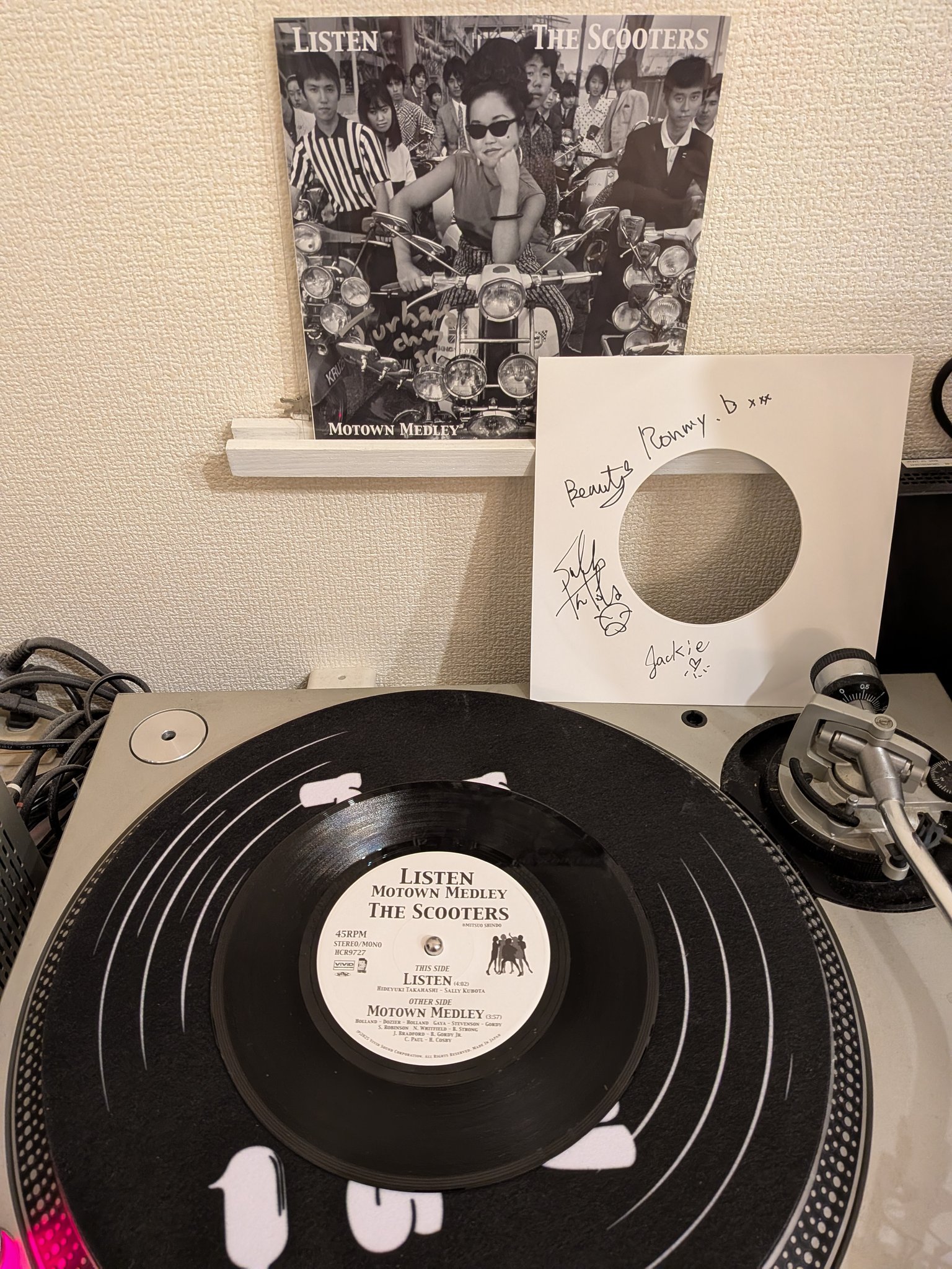 スクーターズ「I BELIEVE IN MIRACLES」7インチ レコード I Believe In Miracles (Lp Version)/ I Believe In Miracles (7
