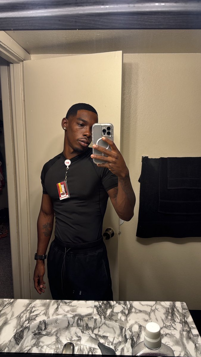 wavytray2x's tweet photo. BSN… loading 🙂‍↕️ https://t.co/KRqzOmc9Vs