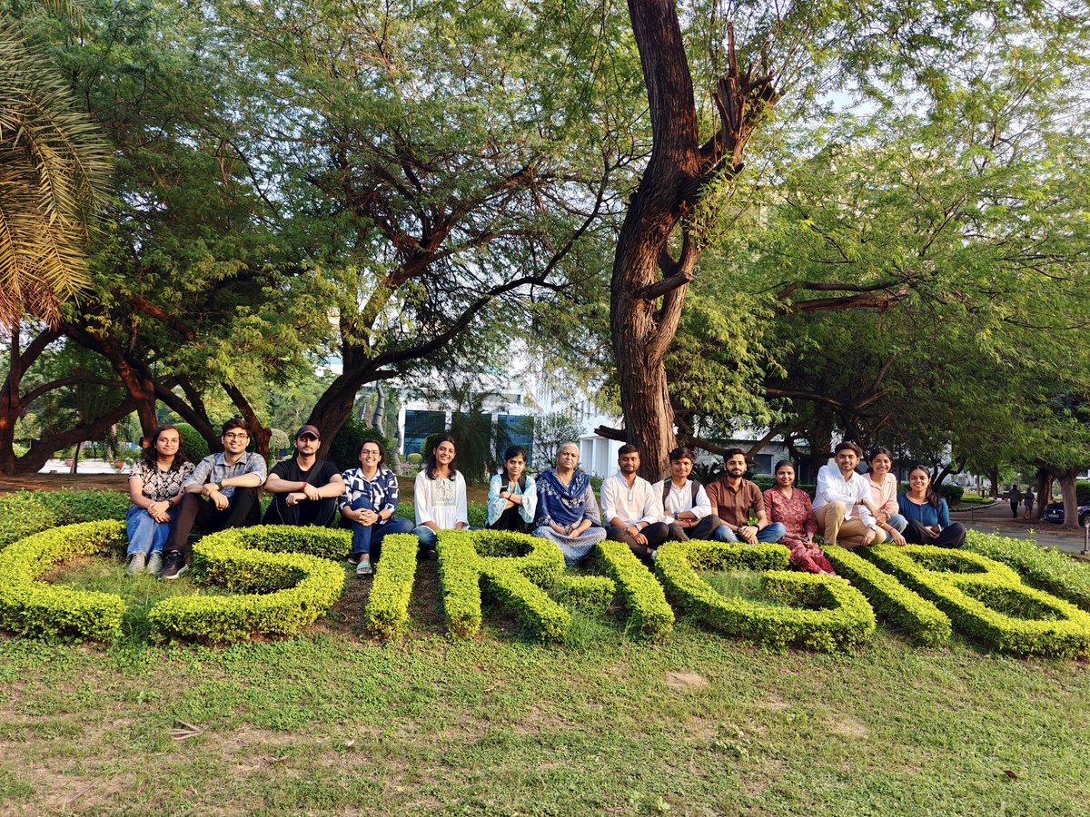 sangee_felix's tweet photo. Delighted to host the Ayurveda Biology students from SSIS @JNU_official_50 for a 1-day visit to @IGIBSocial. They explored the Ayurgenomics dept &amp; its phenotyping facilities, followed by an informative tour of IGIB’s animal &amp; zebrafish labs, cell culture labs, HPC, NGS &amp; more. https://t.co/zr4T1VYsFM