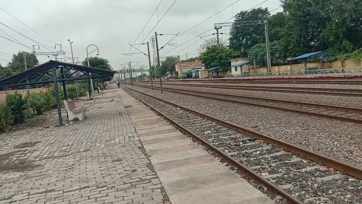 मैथा स्टेशन MTO NCR tweet media