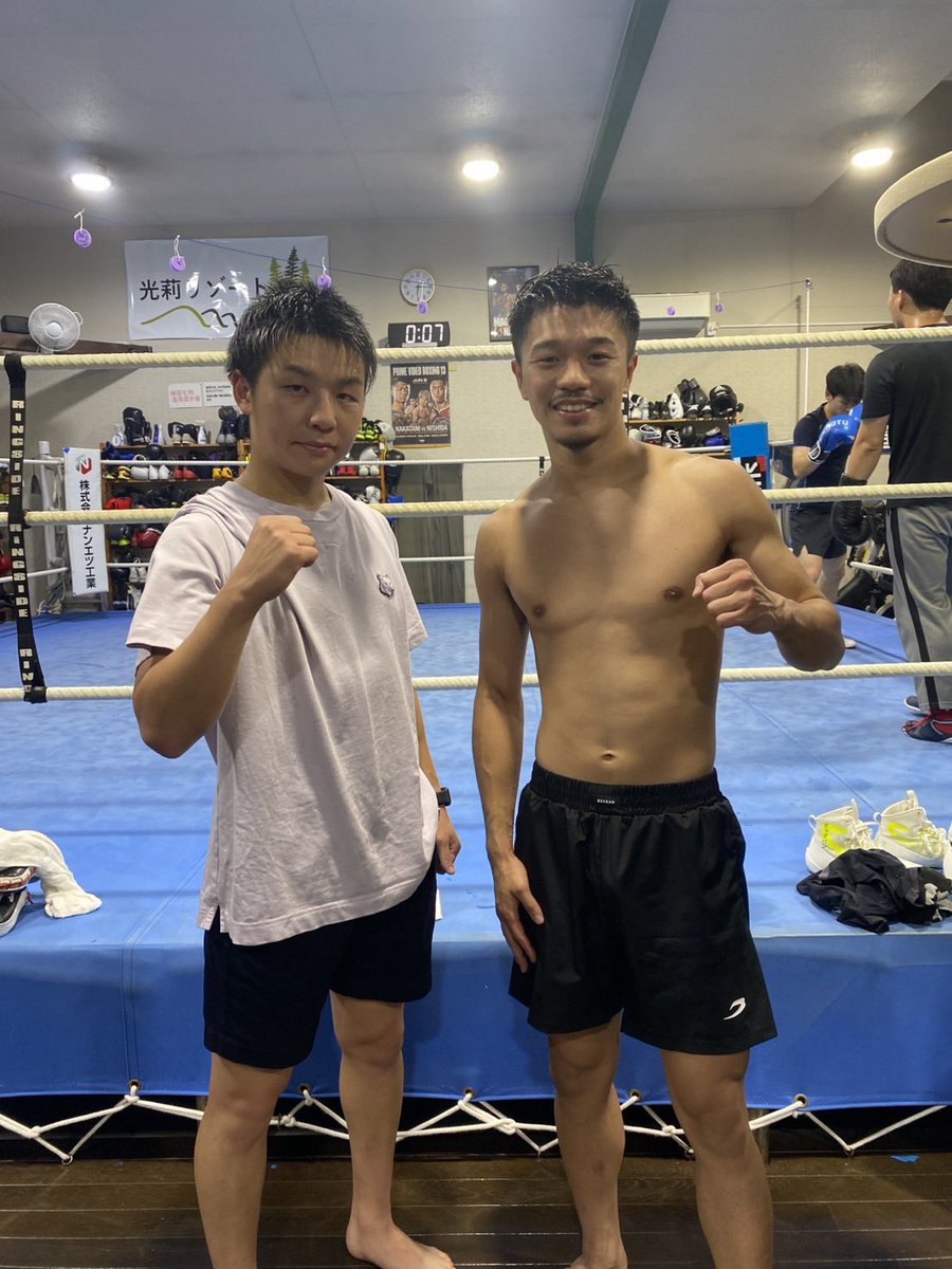 E4%B8%AD%E8%B0%B7%E9%81%B8%E6%89%8B