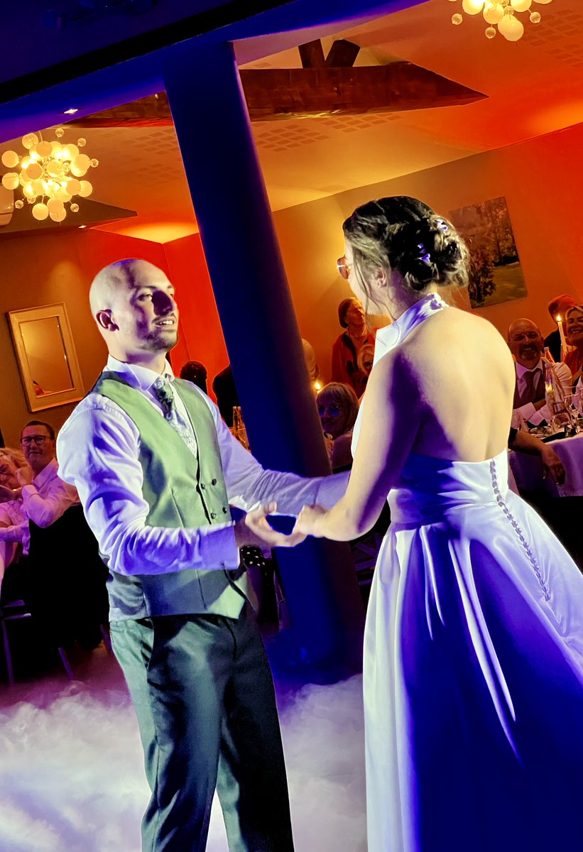 WaymelAnimation's tweet photo. Mes Dernières Soirées de Mariages au SALON DE LA PRAIRIE à Steenwerck ! La Soirée EXCEPTIONNELLE !

Matériel Son &amp; Lumière = #WaymelAnimation @WaymelAnimation 
Animateur DJ = #LoLoWaymel 

#Mariage #Wedding #LesFlandres #Steenwerck #SalonDeLaPrairie #Fiesta #Dj #Festive https://t.co/K7PkMo7v6o