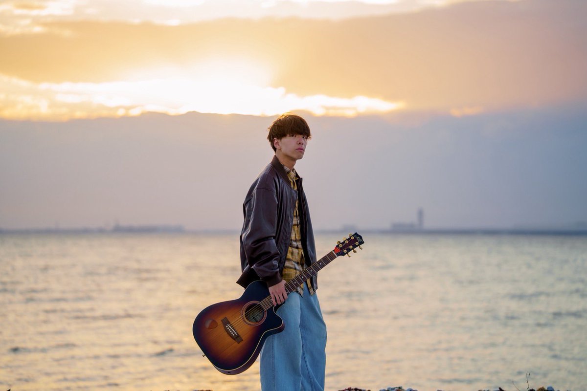 【追加出演者解禁‼️】

11月28日(金)に@ Music Club JANUSにて開催される「Natural Bloom vol.6」にシンガーソングライターのYonePiの出演が決定いたしました💫🎶

NOsuitではベース、Roughroad Legacyではキーボード、YonePiとしては弾き語りで会場を魅力します！🎸🎹🎶