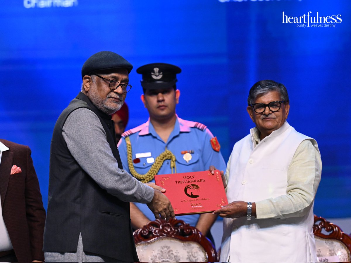 heartfulness's tweet photo. At the three-day Jain International Trade Organisation (JITO) Connect at HICC, Novotel, Daaji, Global Guide of Heartfulness, illuminated the audience with profound insights on meditation, clarity, and inner strength, guiding everyone towards the path of Conscious Living.

He attended the session that highlighted the deep significance of Jainism and the teachings of the great Tirthankaras, emphasising how these timeless principles align with the essence of Heartfulness, inner transformation through awareness and compassion.

The session was graced by Shri Gulab Chand Kataria, Hon’ble Governor of Punjab, along with global policymakers, spiritual leaders, economists, and icons from the worlds of corporate, sports, and culture.

#Heartfulness #JITO