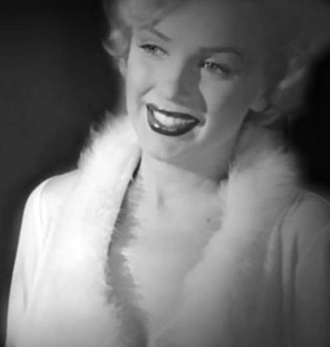 Clubpassionmar2's tweet photo. Bonne journée de samedi.
Have a sweet Saturday.
#marilynmonroe #Marilyn #clubpassionmarilyn #niagara #RoseLoomis #jeanpeters #josephcotten #caseyadams #henryhathaway https://t.co/EuPWQfMQun