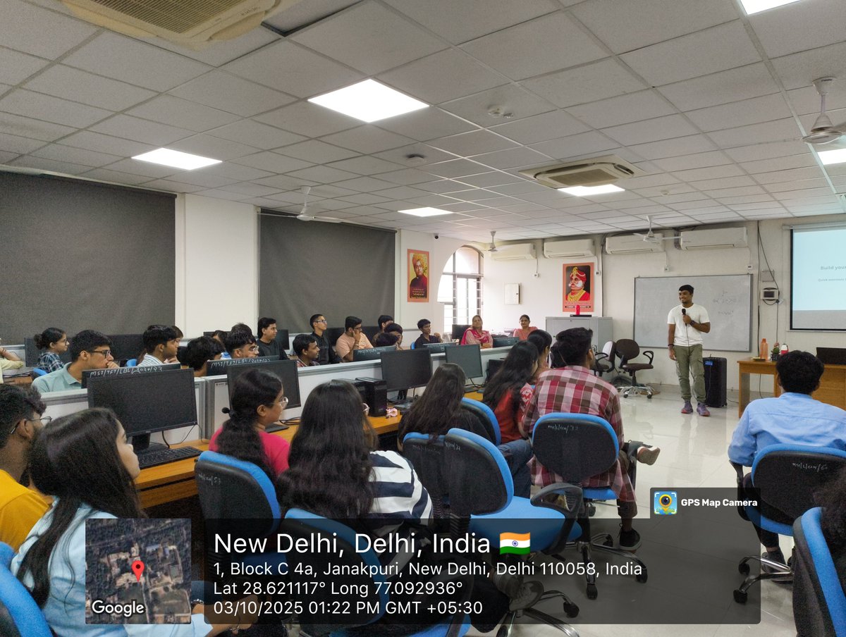 codewithakki's tweet image. Back to where it all started 
Ever wish you could travel back in time and tell your younger self some real talk? Coming back to my college as an alumnus felt like that. The campus remains the same, but travelling those halls now struck different.
It was a privilege to share my…