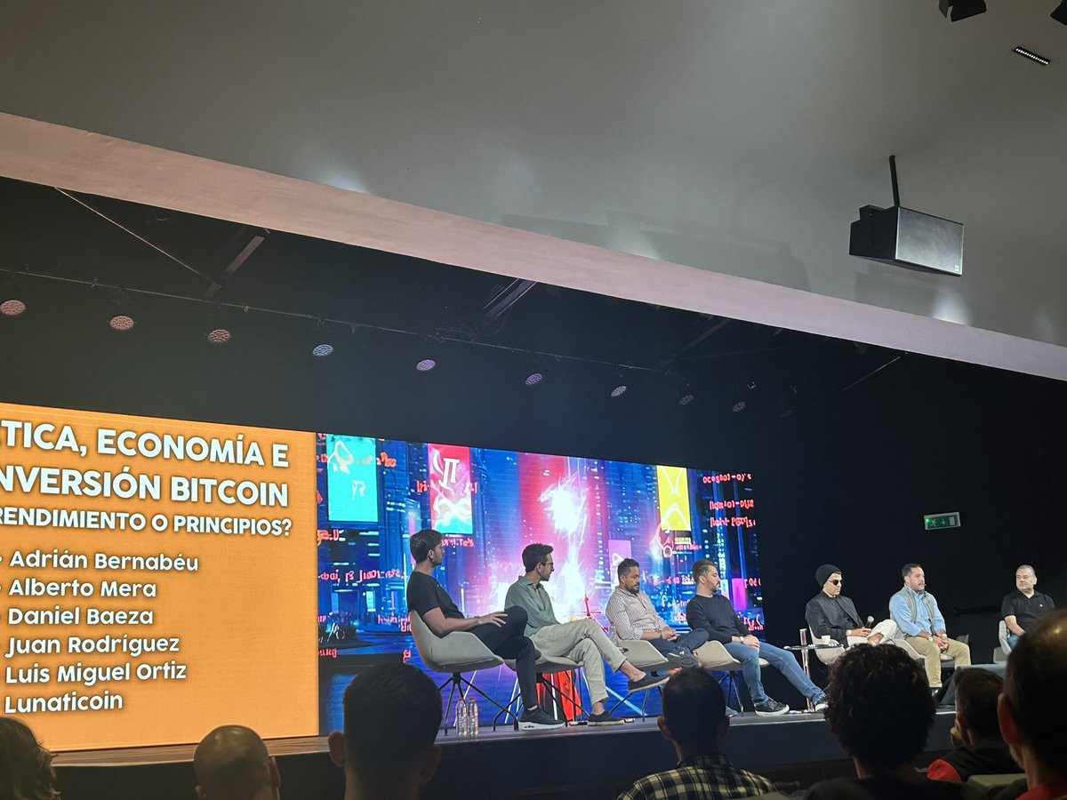 ErBuitre77's tweet photo. #WoB25 @Wo_Bitcoin @lunaticoin @alberto_mera @juanbiter @BernabeuAdrian @LuisMiguelValue @decentralized_b https://t.co/eQhHRBto9w