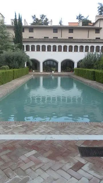 Museo de Santa Clara de Murcia: ¿sabías que alberga una de las albercas árabes más antiguas de España? buff.ly/hjcKM8K