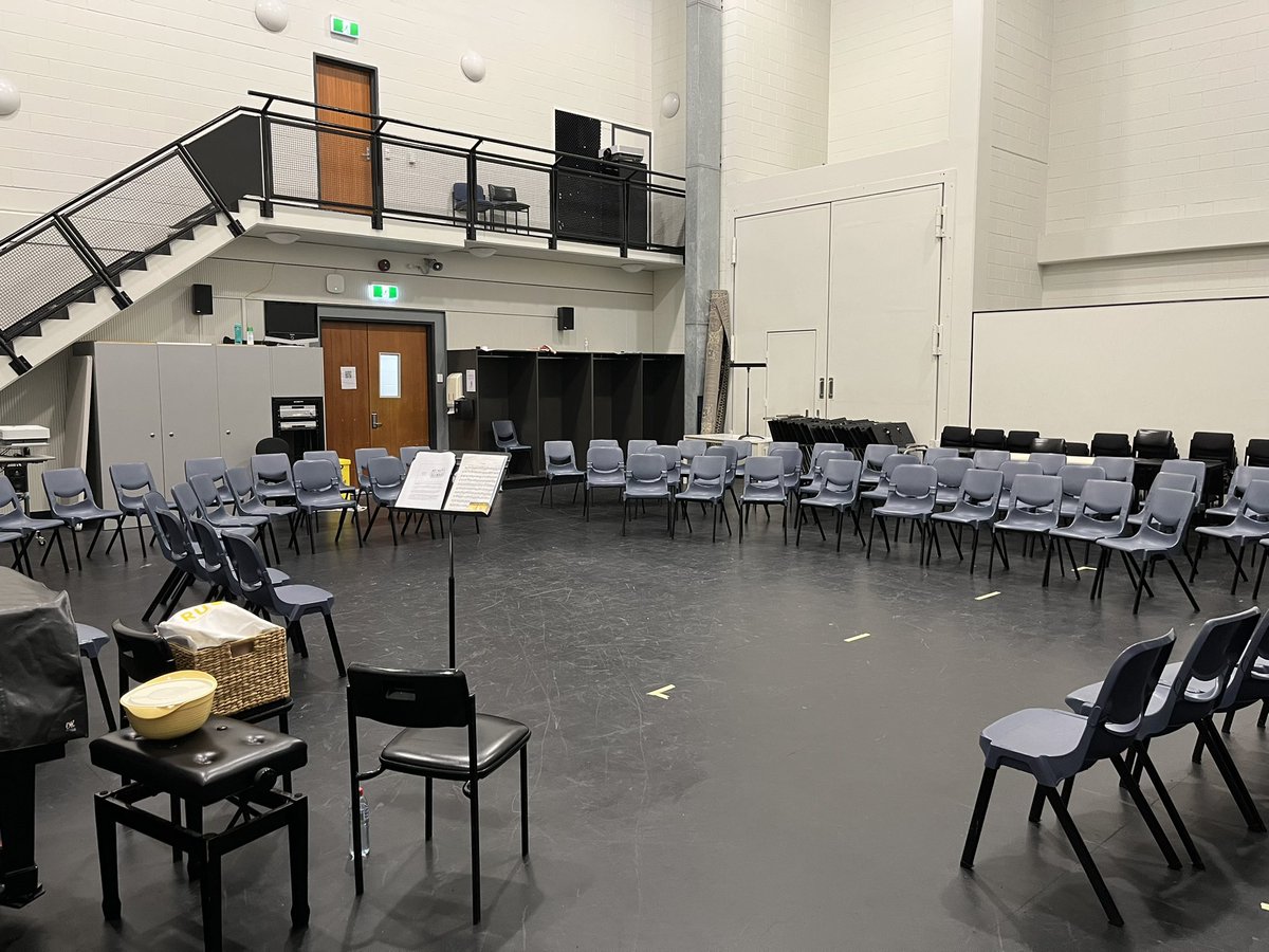 Aislinn Sharp 💛🖤 tweet media