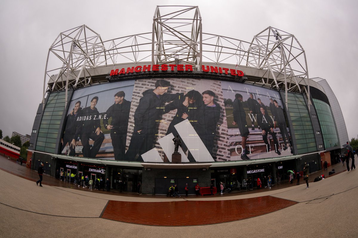 ManUtd's tweet photo. The countdown to kick-off is on 🫡 https://t.co/UFHtDJkft2