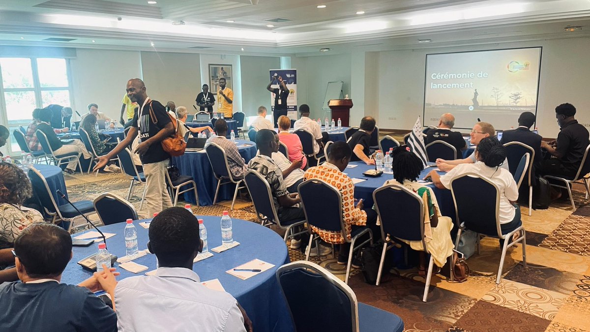 Ouverture ce 04 octobre 2025 à #Cotonou,  de la 9ᵉ édition de la #WikiConv2025 sous l’égide du <a href="/WikimediaBj/">Wikimédia Bénin</a>. Cette rencontre rassemble des wikimédiennes.nes  francophones  pour échanger, apprendre et collaborer autour des enjeux du savoir libre. 
crédit 📸 : <a href="/Wikimedia_CIV/">WikiCiv</a>