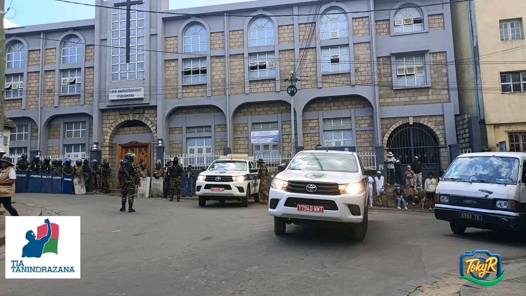 LRynoh76653's tweet photo. 🚨🔥ANDRAVOAHANGY AMBONY en ce moment.
#GenZProtest 
#GenZMadagascar
#FreeMadagascar https://t.co/Ceec7vemBs