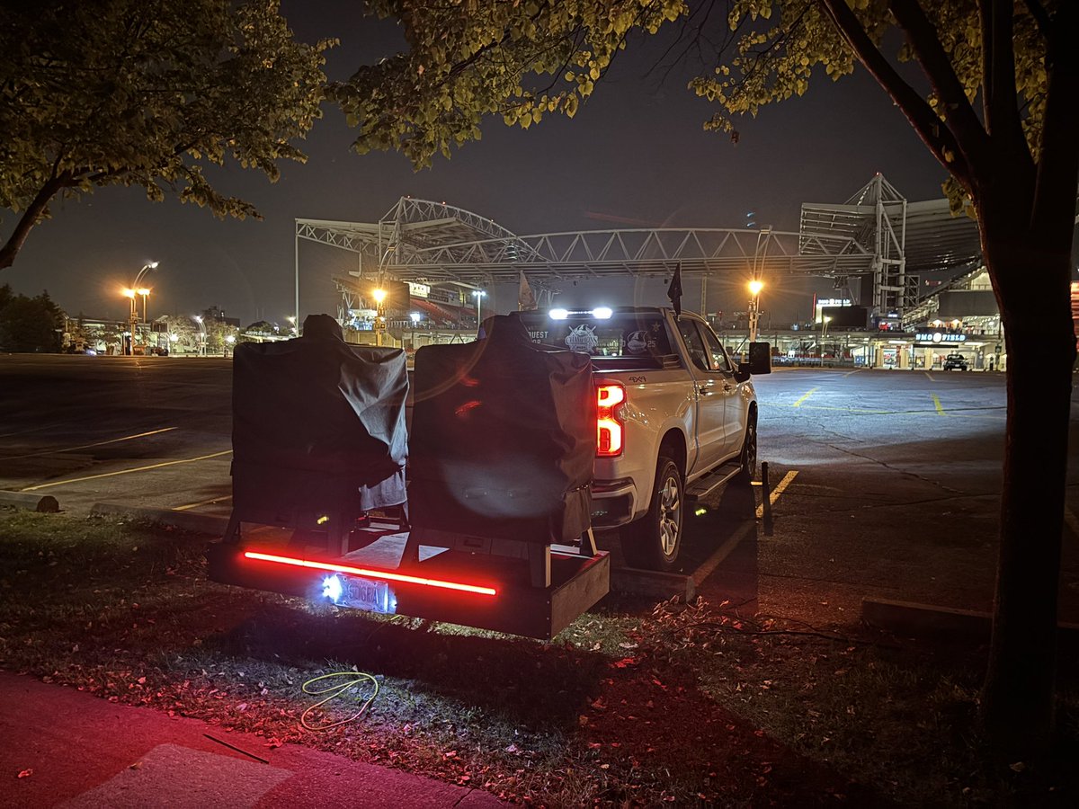 WeStillTailgate tweet media