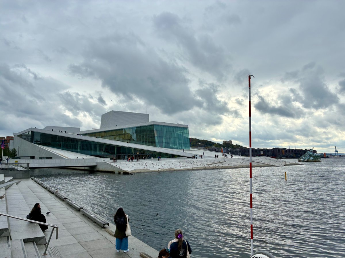 abbiegarrington's tweet image. Flew from Edinburgh to Oslo to see Mr #BillyStrings &amp;amp; the lads in a great wee venue on his birthday (&amp;amp; see The Actual Fram, &amp;amp; boat about, &amp;amp; eat the best falafel of my life &amp;amp;…). Norway, you are always magnificent. ❤️🇳🇴