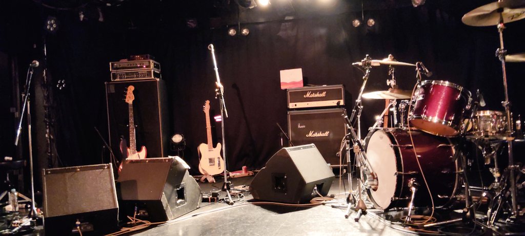 mno3310's tweet photo. CONDOR44がかっこよすぎて風邪が治ったんだが？？音楽療法？？
ライブ直前まで滝のように鼻水出てたのに？
一滴も出なくなったが？？？は？？？
#CONDOR44 https://t.co/lhssMJuMim