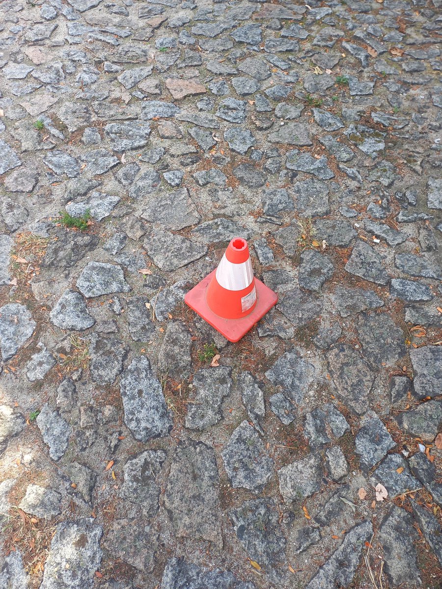 ZeppelinPortuga's tweet photo. Cone
#Cone https://t.co/daPO2Vb6yr