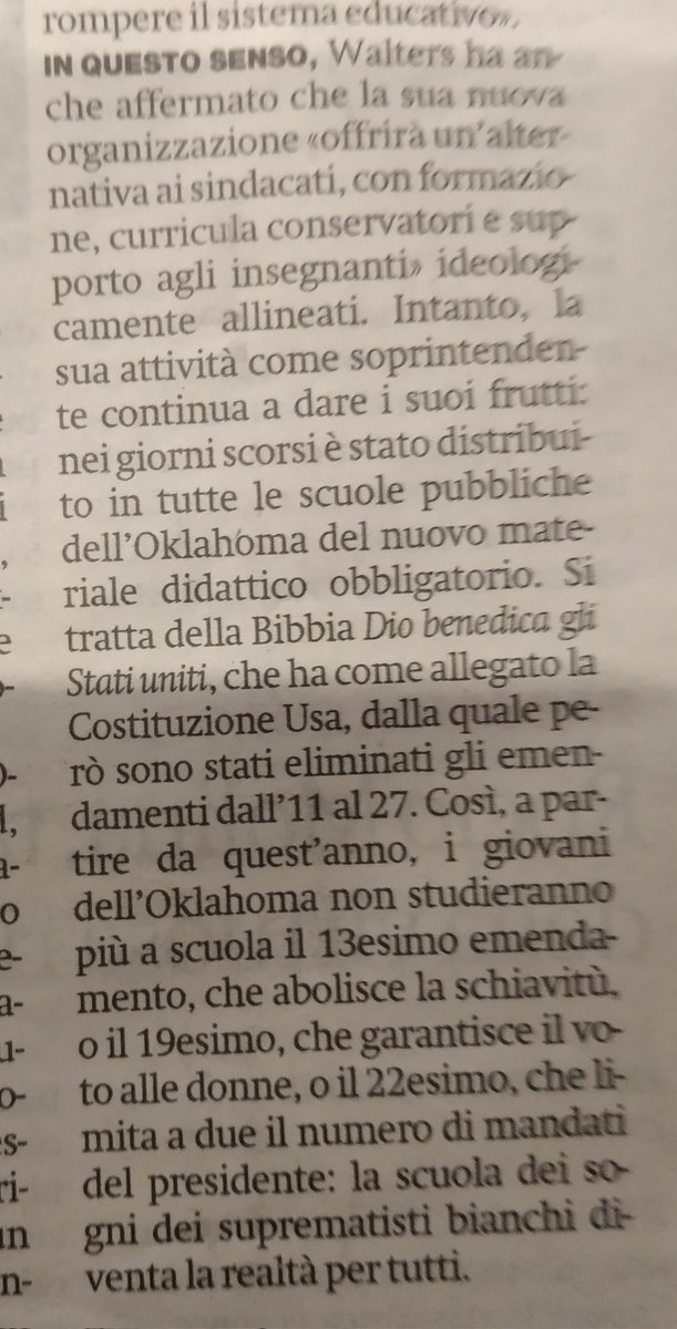 marioricciard18's tweet image. Da leggere il reportage di Davide Longo da Tallahassee, oggi su @ilmanifesto. L&apos;eliminazione degli emendamenti dall&apos;11 al 27 della costituzione dal testo distribuito agli studenti fa venire i brividi.
