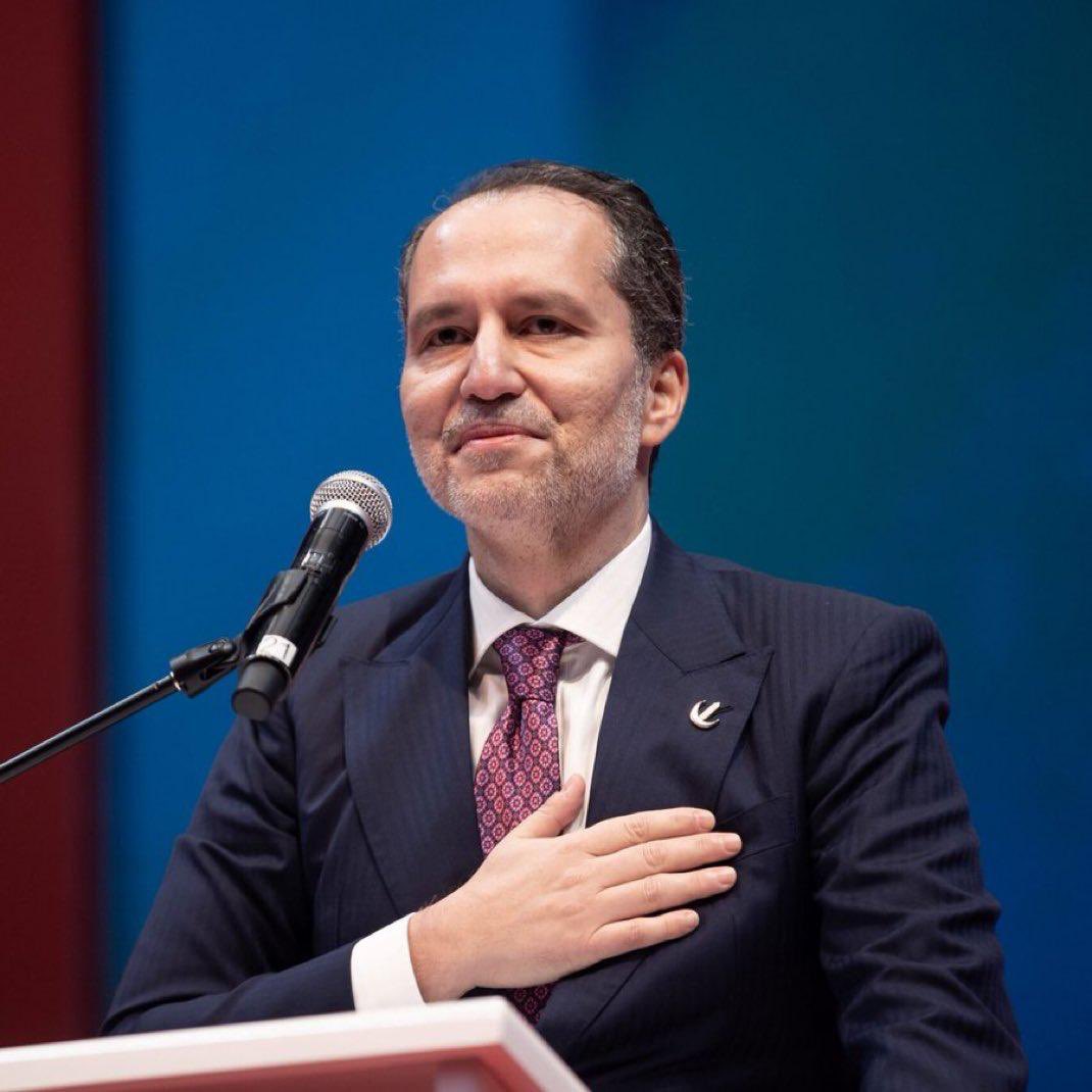 Genel Başkanımız Dr. Fatih Erbakan: 

225 Boeing uçağını ben alsam, Trump benim de sandalyemi tutardı.