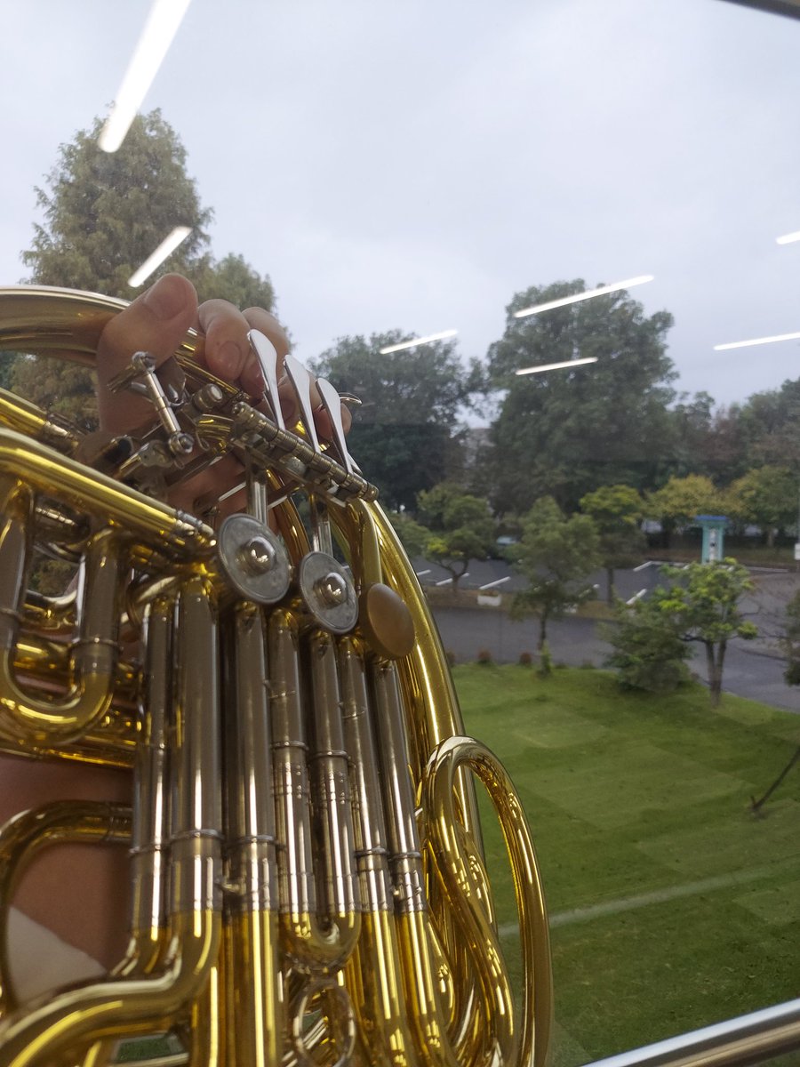 栄北高校！！
吹奏楽連盟の管楽器講習会の講師でした📯📯
コッツウォルズを見てほしい高校生がいて久々に吹きましたがあの曲おもしろいですね