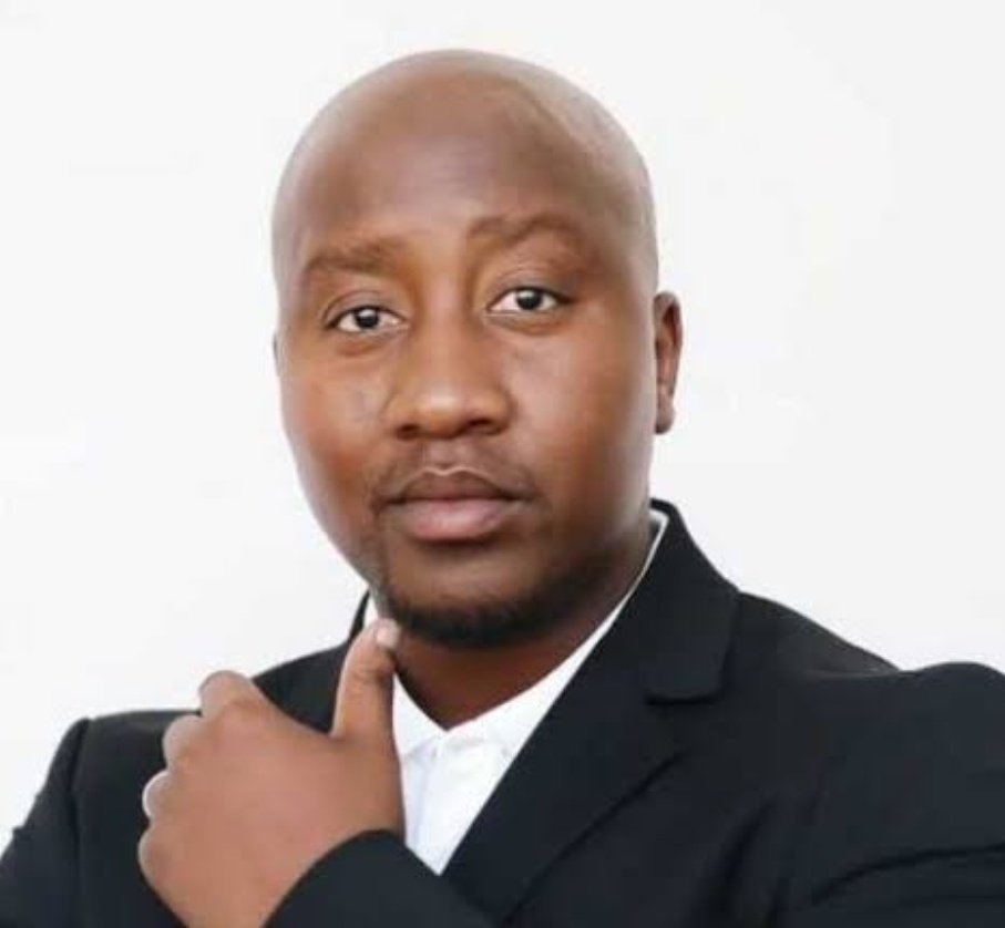 "We don't need people who wear overalls and army uniforms in Parliament, saying nywe nywe, pretending to be working for our people" ~Xolani Khumalo