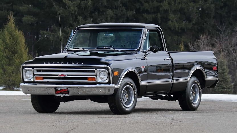 RetroLifeVibe's tweet photo. 1968 C10 vs 1966 Falcon: The C10 hauls more 📊, the Falcon is more fuel-efficient 🌿! Both are available! 🚗 #TruckVsCar #C10VsFalcon https://t.co/ih7t2TfOH8