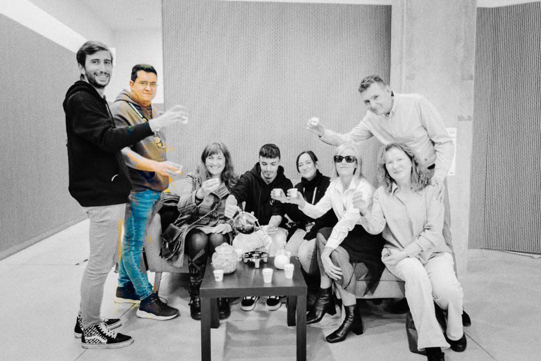 Nuestro recuerdo entrañable a Raúl Díez Cortés,que durante años, ha formado parte del festival como voluntario .
Este año  ya se ha había apuntado.
Compañero, te echaremos de menos. D.E.P. 🖤

<a href="/Ayto_Soria/">Ayuntamiento de Soria</a> <a href="/cjuventudsoria/">Concejalía Juventud</a> 
#eligesoria #eligecorto #elihecine