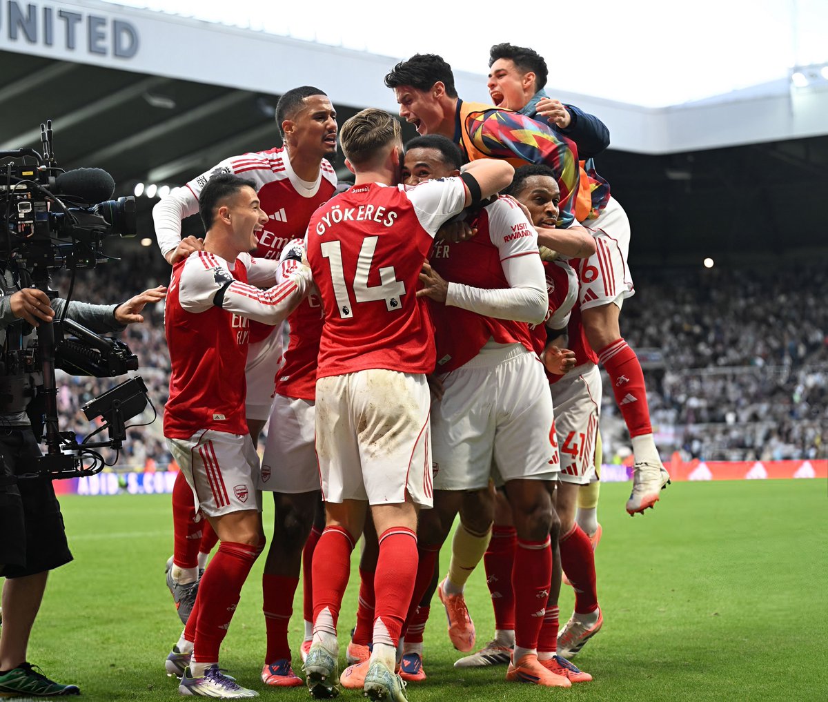 ¡𝐃Í𝐀 𝐃𝐄 𝐏𝐀𝐑𝐓𝐈𝐃𝐎! 💪

🆚 West Ham 
🏆 Premier League 
🏟️ Emirates Stadium     
⏰ 11:00hs 🇵🇾  
🖥️ ESPN / Disney +   

#ARSWHU #COYG